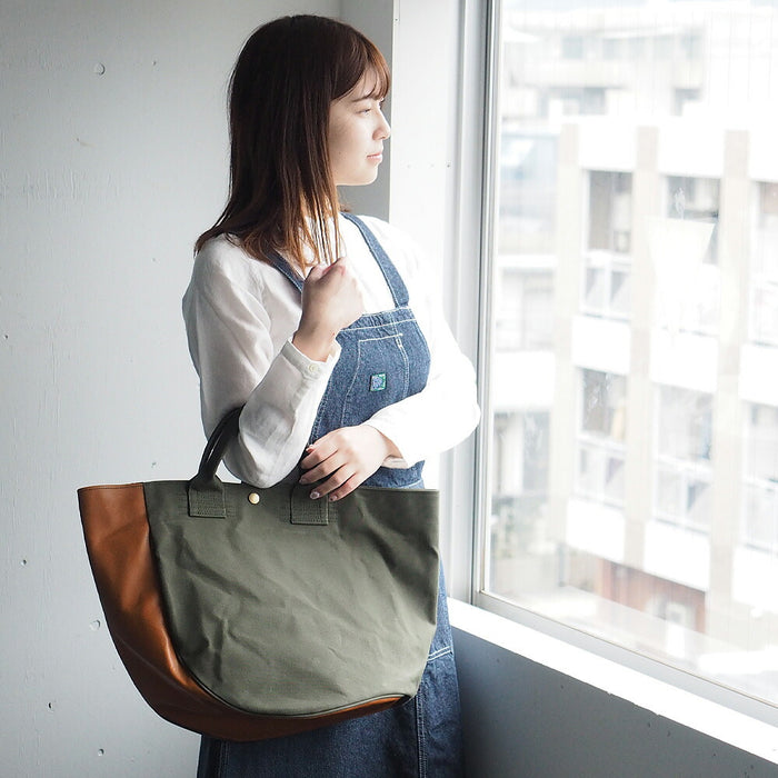 REAL STANDARD life Kurashiki canvas No. 9 x Himeji leather tote bag “BC Luton HELMETBAG” L size green [JT13005] 