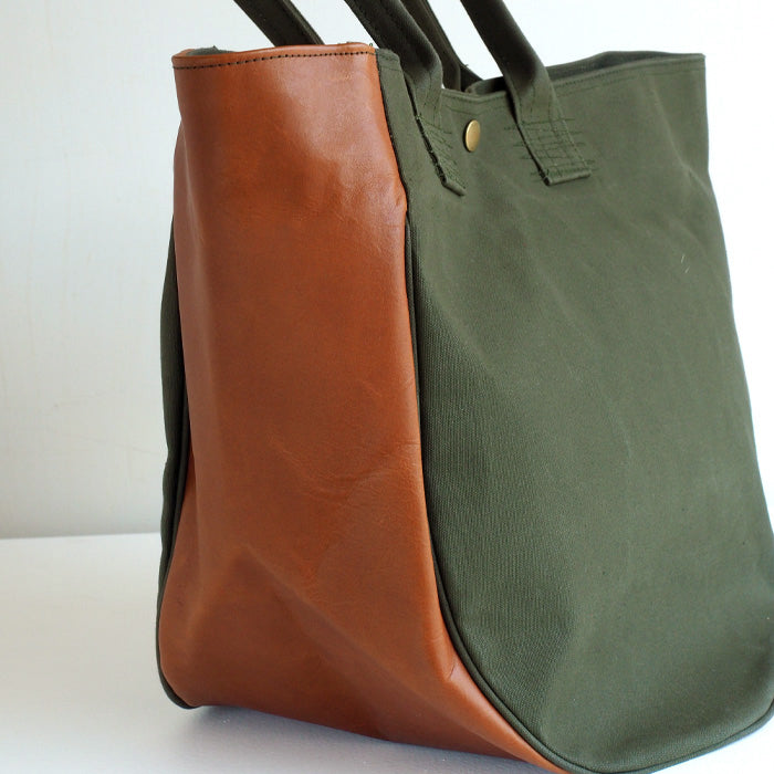 REAL STANDARD life Kurashiki canvas No. 9 x Himeji leather “BC Luton HELMETBAG” L size green shoulder tote bag [JT13007] 