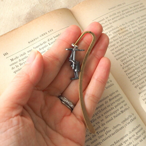 Bronze sculptor Tadashi Koizumi Kobito's bookmark "Until the rain stops" [KO-BM-04] 