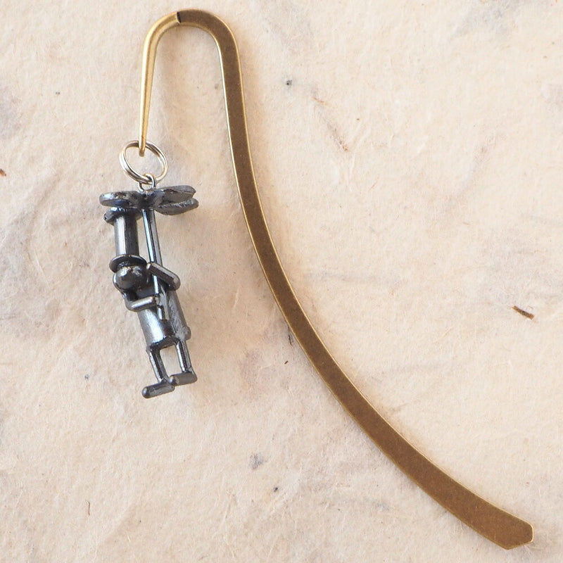 Bronze sculptor Tadashi Koizumi Kobito's bookmark "Until the rain stops" [KO-BM-04] 