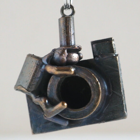 Bronze sculptor Tadashi Koizumi Kobito's necklace "Yes, cheese, life." [KO-NC-03] 