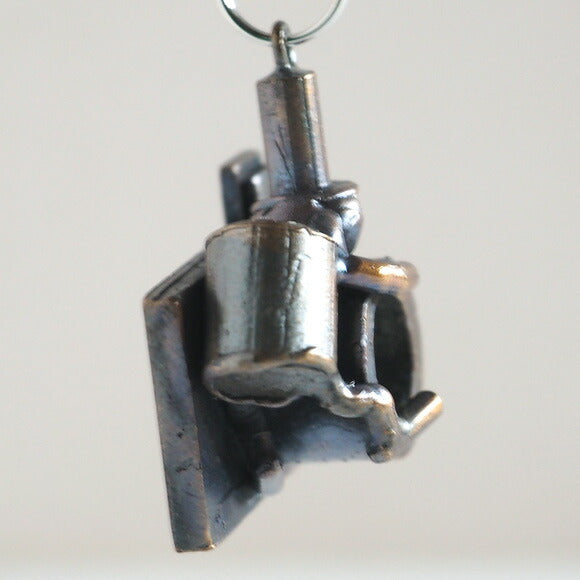 Bronze sculptor Tadashi Koizumi Kobito's necklace "Yes, cheese, life." [KO-NC-03] 