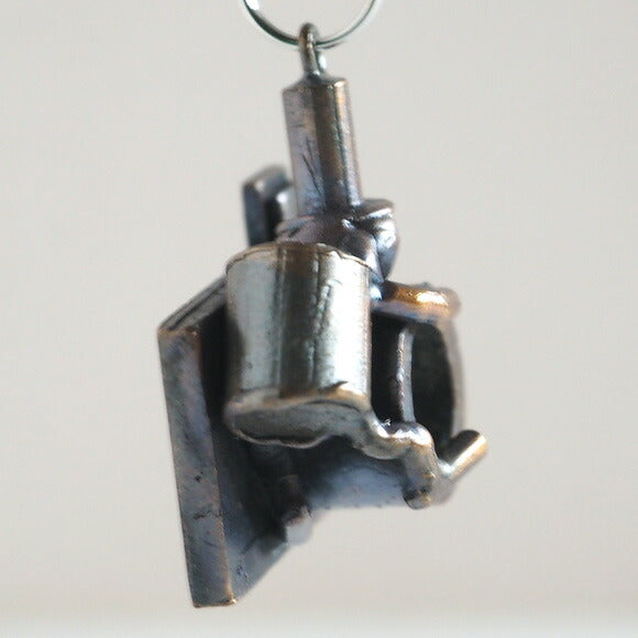 青銅雕塑家 Tadashi Koizumi Kobito 的項鍊“是的，奶酪，生活。” [KO-NC-03] 