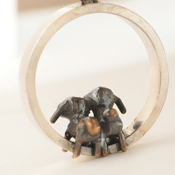 Bronze sculptor Tadashi Koizumi Necklace "Sunset doggie." [KO-NC-06] 