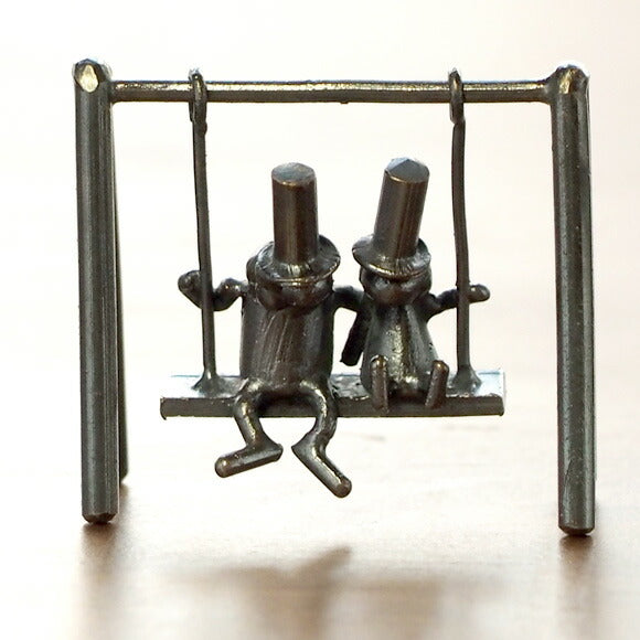 Bronze sculptor Tadashi Koizumi Kobito's object "If the world ends tomorrow..." [KO-OB-04] 