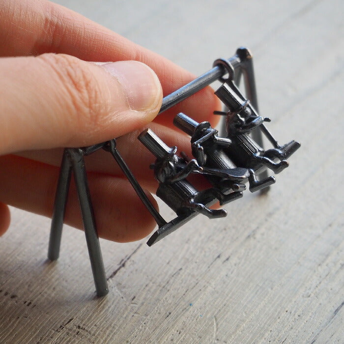 ブロンズ造形作家・コイズミタダシ コビトのオブジェ 「ナチュラル