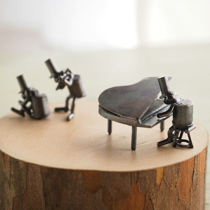 Bronze sculptor Tadashi Koizumi Kobito's object "Don't cry, no song." [KO-OB-09] 