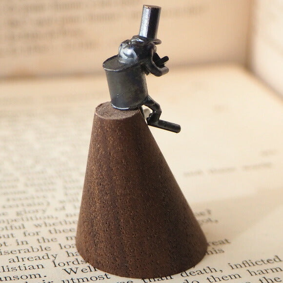 ブロンズ造形作家・コイズミタダシ コビトさんのリングスタンド「キミと読む」 [KO-RS-04]