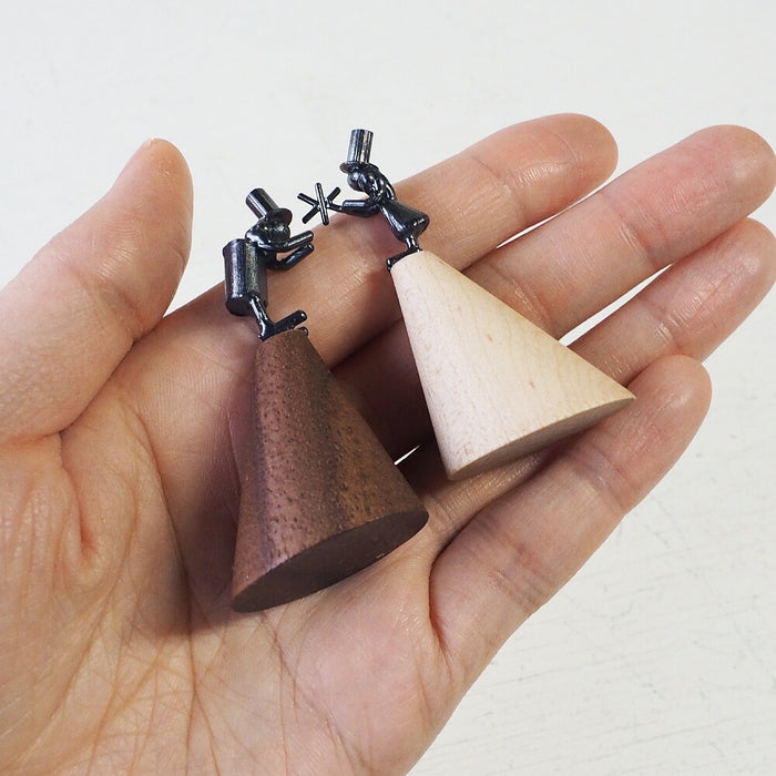 [Also popular as a wedding gift] Ring stand by bronze sculptor Tadashi Koizumi Kobito "With the Stars" [KO-RS-09] 