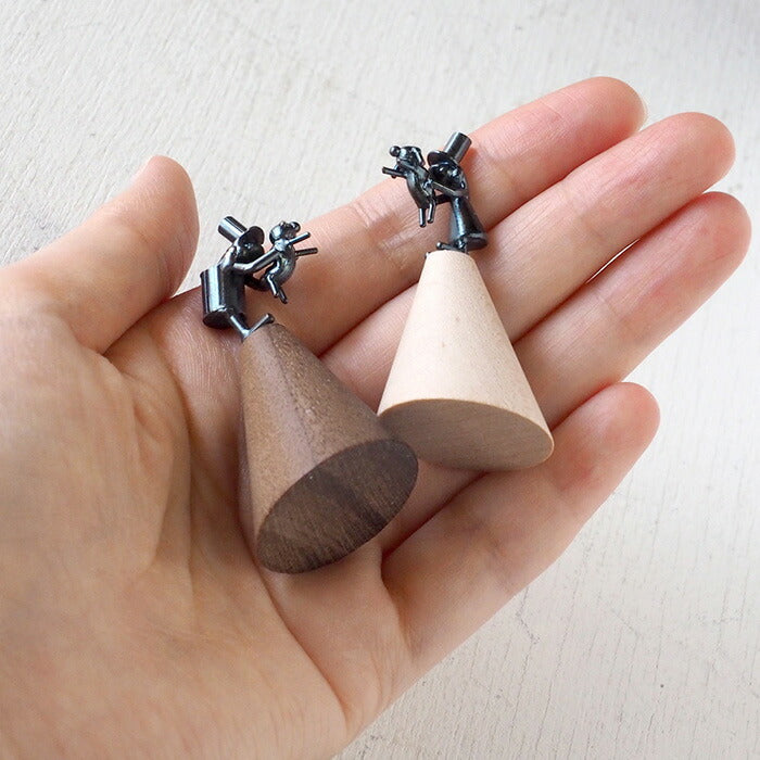 [Recommended for dog lovers] Bronze sculptor Tadashi Koizumi Kobito's ring stand "Wonderful Life" [KO-RS-10] 