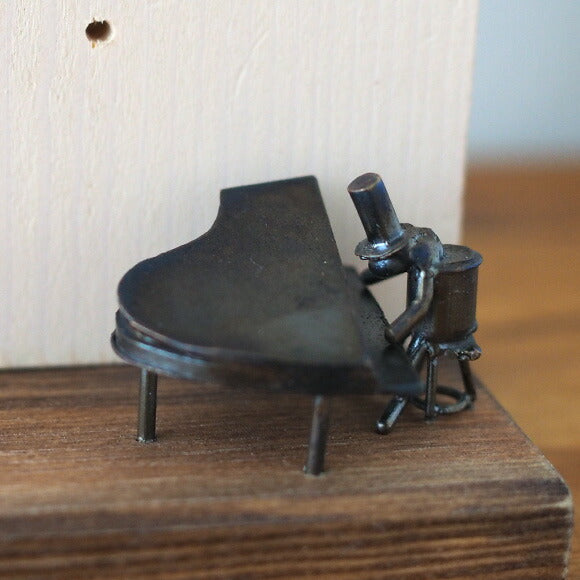 Bronze sculptor Tadashi Koizumi Kobito's table clock "Goodbye at 9 o'clock." [KO-WC-01] 