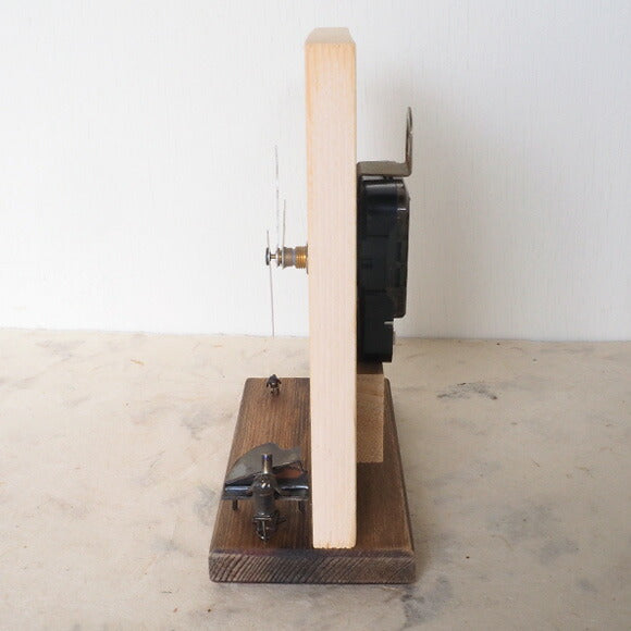 Bronze sculptor Tadashi Koizumi Kobito's table clock "Goodbye at 9 o'clock." [KO-WC-01] 