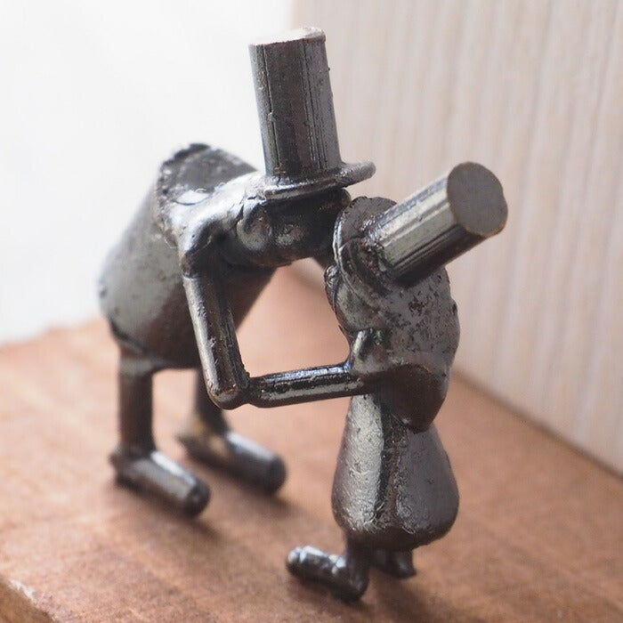 Bronze sculptor Tadashi Koizumi Kobito's table clock "Long-distance love" [KO-WC-02] 