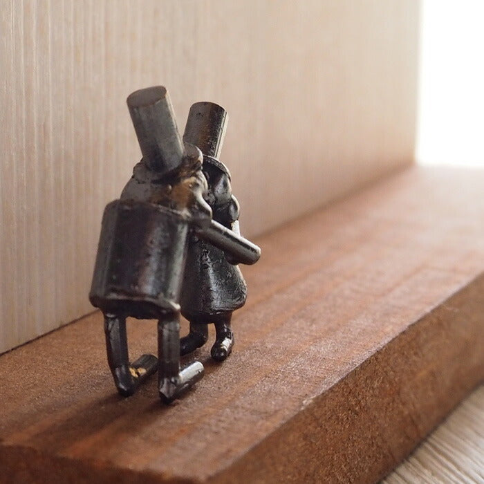 Bronze sculptor Tadashi Koizumi Kobito's table clock "Long-distance love" [KO-WC-02] 