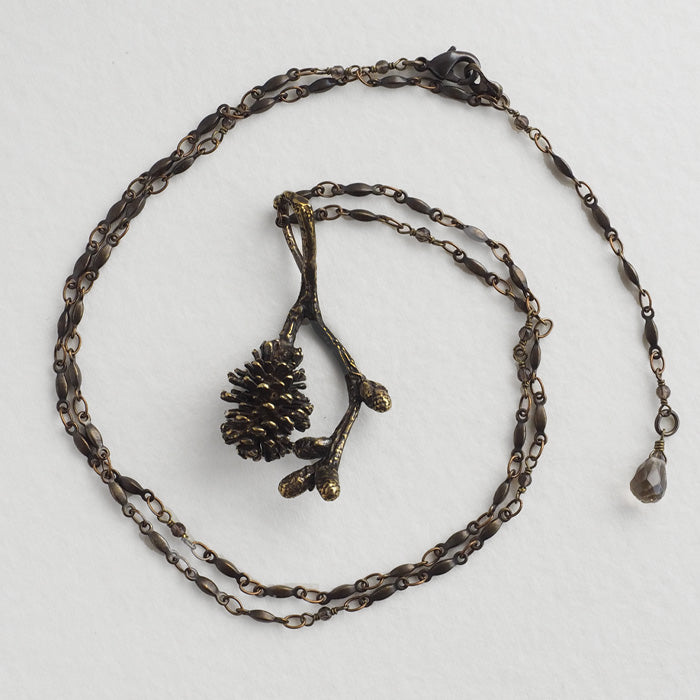 Lano pinecone necklace smoky quartz x antique brass [LN-4075] 