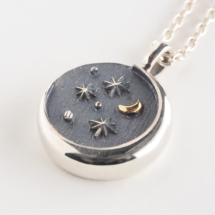 moge Handmade silver accessories Beyond the starry sky -A sky with a crescent moon- Silver necklace [mo-N-042] 