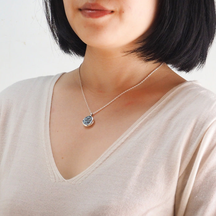 moge Handmade silver accessories Beyond the starry sky -A sky with a crescent moon- Silver necklace [mo-N-042] 