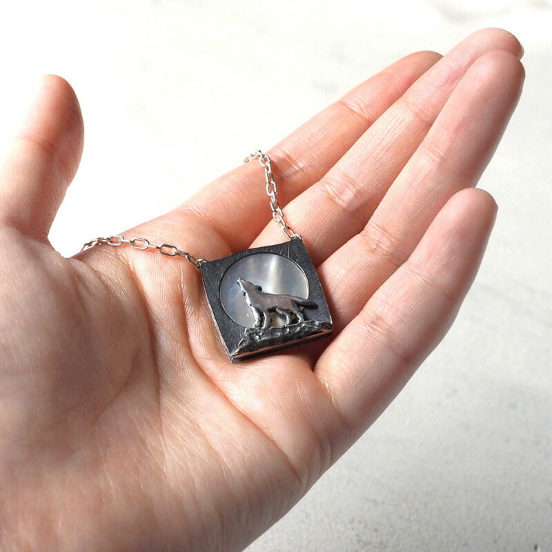 moge Handmade silver accessories Roar to the white moon-wolf- silver necklace [mo-N-047] 