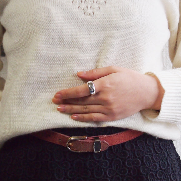 moge（モゲ） シルバーアクセサリー 同じ月を見てた―キタキツネ― シルバーリング 8mm [mo-R-024]