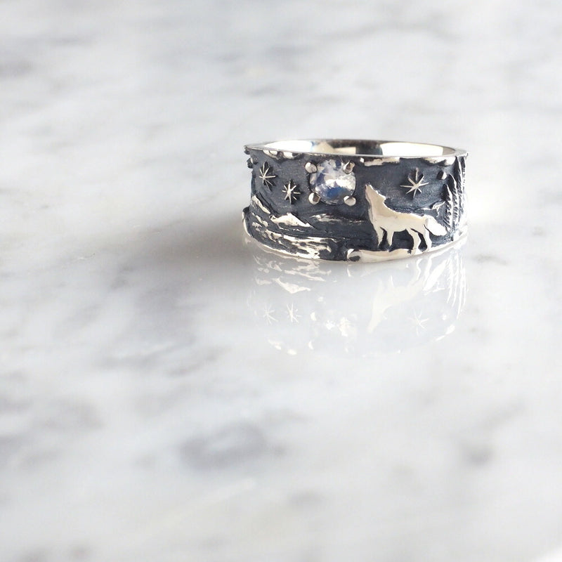 moge（モゲ） 手作りシルバーアクセサリー 蒼い月への咆哮 ー狼ー シルバーリング 13mm [mo-R-095]