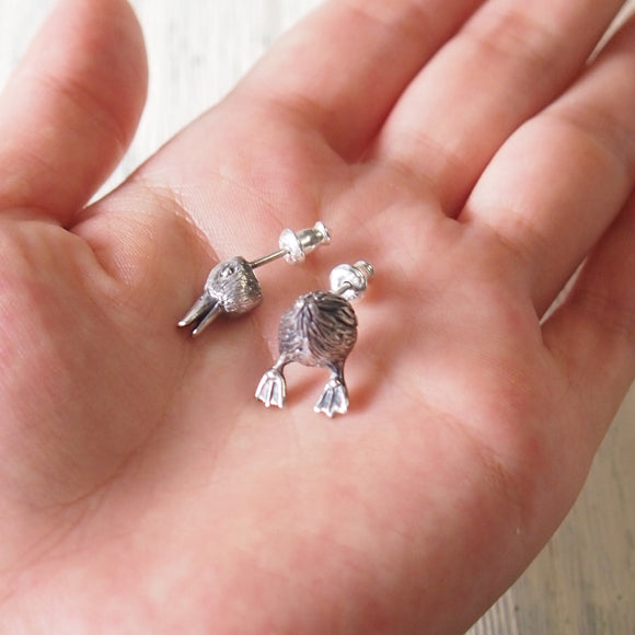 [Choose from 2 colors] marship Duck Hide and Seek Earrings Silver [MS-3-1] 