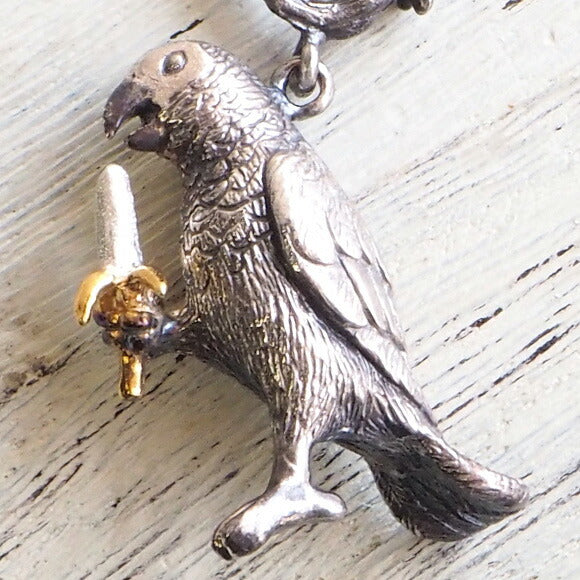 marship（マーシップ） 手作りアクセサリー バナナもぐもぐヨウム シルバーネックレス 黒仕上げ[MS-NC-27]