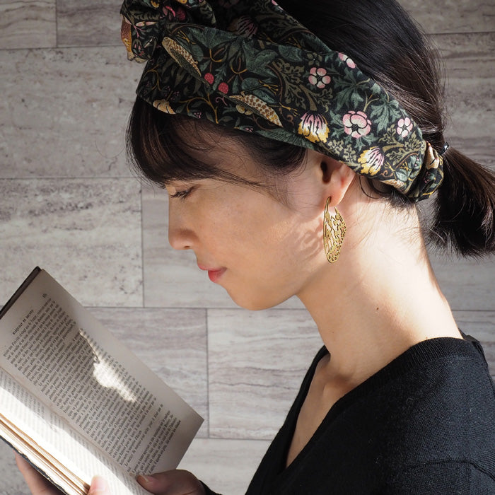 sasakihitomi（ササキヒトミ） ちょうのハネピアス 真鍮 18金コーティング 両耳セット レディース [No-001B]