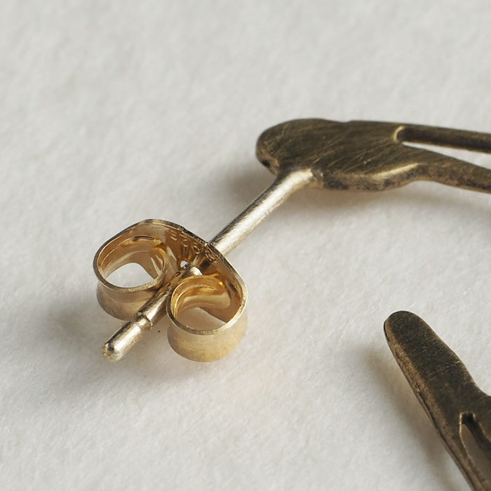 sasakihitomi（ササキヒトミ） ちょうのハネピアス 真鍮 18金コーティング 両耳セット レディース [No-001B]