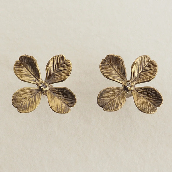 sasakihitomi Clover Earrings Brass Oxidized Set of 2 Women's [No-006B] 