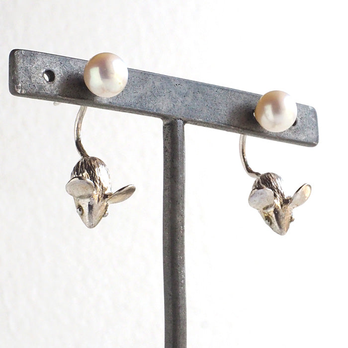 sasakihitomi（ササキヒトミ） ねずみピアス シルバー925＆パール 両耳セット レディース [No-016W]