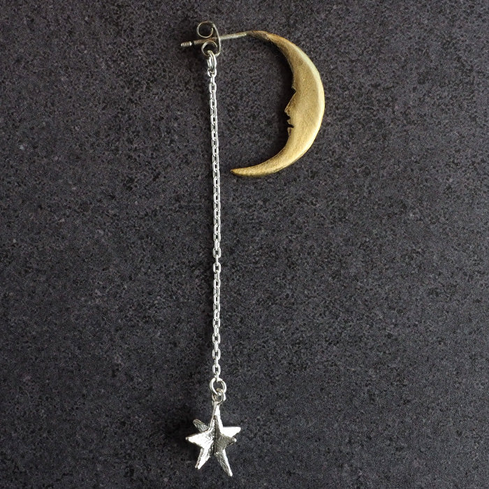 sasakihitomi (Sasaki Hitomi) moon and star earrings S size, brass moon &amp; silver star one ear ladies [No-039-B] 