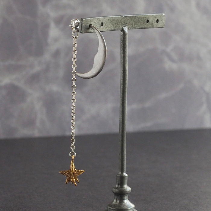 sasakihitomi Moon and Star Earrings S Size Silver Moon &amp; Brass Star One Ear Women's [No-039-S] 