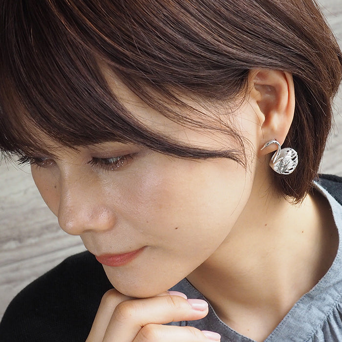 sasakihitomi Swan Earrings Silver &amp; White Pearl Binaural Set Women's [No-070] 
