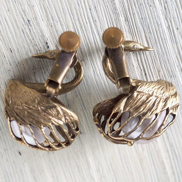 sasakihitomi（ササキヒトミ） スワンのイヤリング 真鍮＆ホワイトパール 両耳セット レディース [No-070B-E]