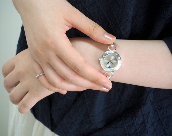 Watanabe Kobo Handmade Watch “Silver Armlet 3” Ladies Silver 12 o'clock Swarovski [NW-289MSV] 