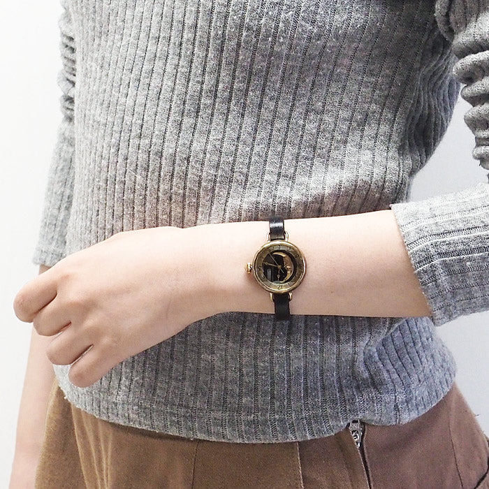 Watanabe Kobo Handmade Watch “Crescent Moon4-MB” Crescent Black Dial Arabic Numerals Ladies Brass [NW-366CM4-BK-AR] 