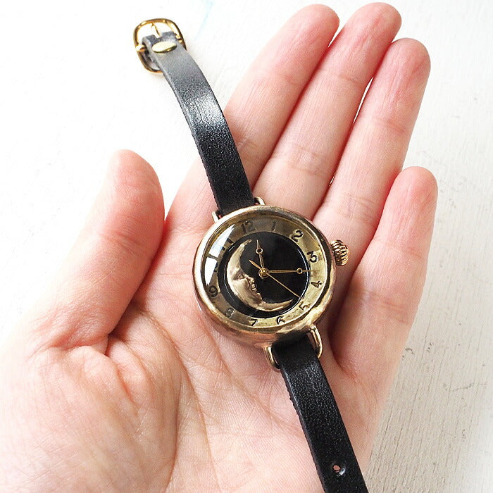 Watanabe Kobo 手工手錶 “Crescent Moon4-MB” Crescent 黑色 錶盤 阿拉伯數字 女士腕錶 黃銅 [NW-366CM4-BK-AR] 
