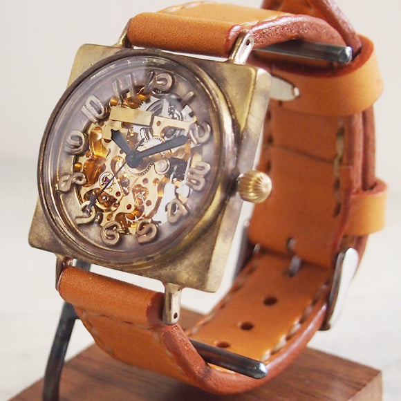 渡辺工房 手作り腕時計 自動巻 裏スケルトン スクエア 立体数字インデックス ジャンボブラス [NW-BAM027]