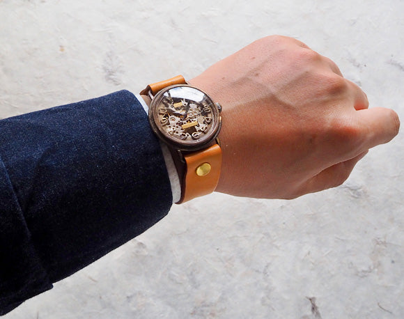 Watanabe Kobo Handmade Wristwatch Manual Winding Type Back Skeleton Circle Jumbo Brass [NW-BHW086] 