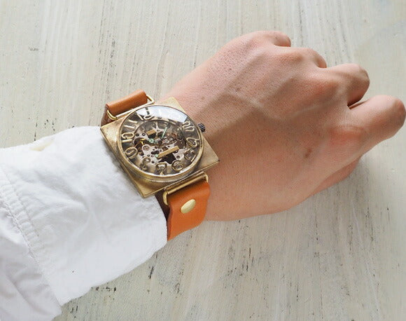渡辺工房 手作り腕時計 手巻き式 裏スケルトン スクエア 40mmジャンボブラス 立体数字＆刻印数字 [NW-BHW097]
