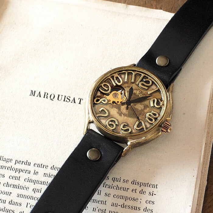 Watanabe Kobo 手工腕錶手動上鍊類型後蓋鏤空巨型黃銅“Open Heart”釬焊數字 [NW-BHW126] 