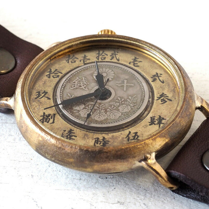 Watanabe Koubou Handmade Watch Slanted Dial “Wanokoku 6” Ten-sen Coin Round Case Jumbo Brass 44mm [NW-JUM164] 