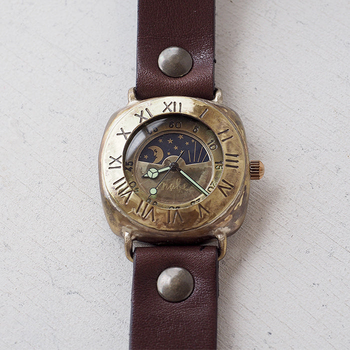 渡辺工房 手作り腕時計 “Caramel Box-S＆M-JB” 38mmクッション型 真鍮ケース SUN＆MOON ローマ数字ベゼル[NW-JUM187SM]