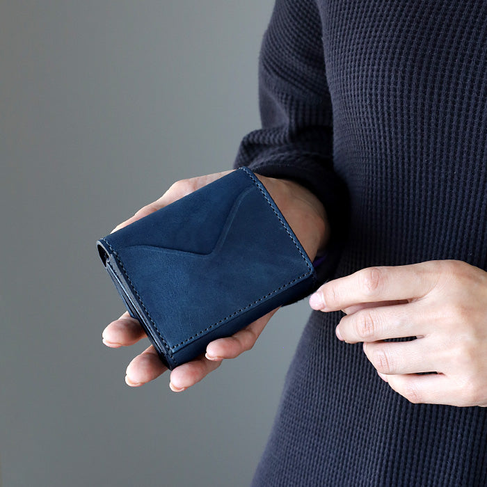 RE.ACT (リアクト) 大和藍染 三つ折りコンパクト財布 (小銭入れ付き) [RA2021-003AI-SOL]