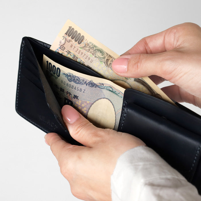 RE.ACT Yamato Aizome bi-fold wallet (with coin purse) plain [RA2021-006AI-SOL] 