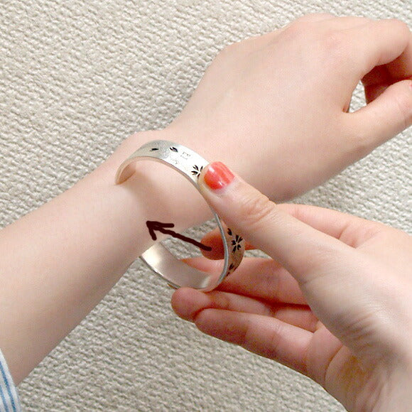 S Sakura x Cat Watermark Engraving Bangle Silver [S-Bns-01] 