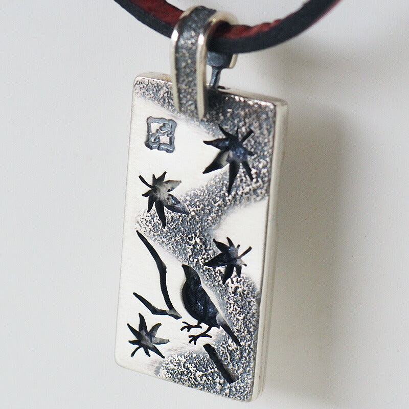 Japanese pattern accessory artist Saori Miura Java sparrow x autumn leaves overlay silver pendant [ST-07] 