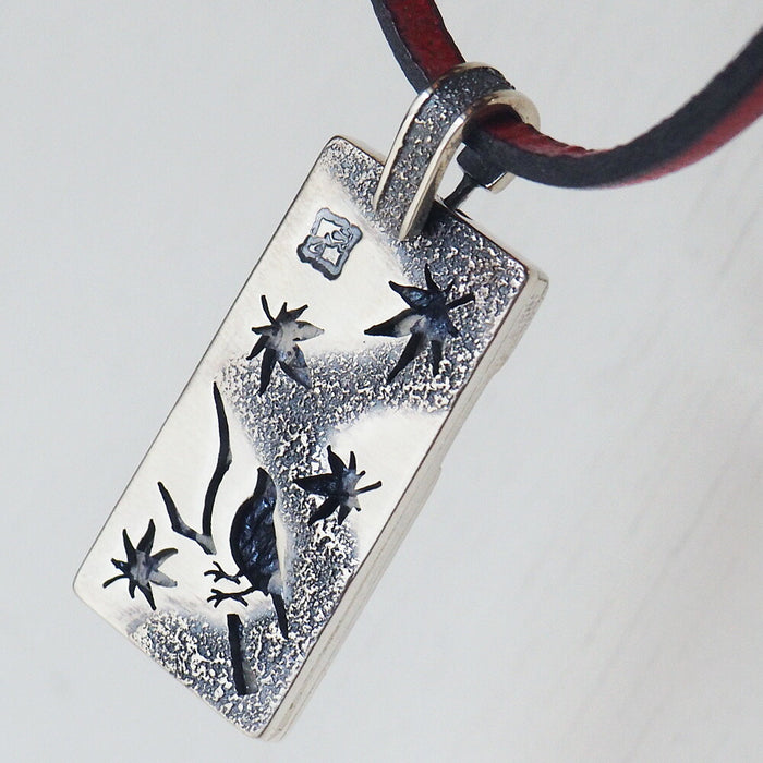 Japanese pattern accessory artist Saori Miura Java sparrow x autumn leaves overlay silver pendant [ST-07] 