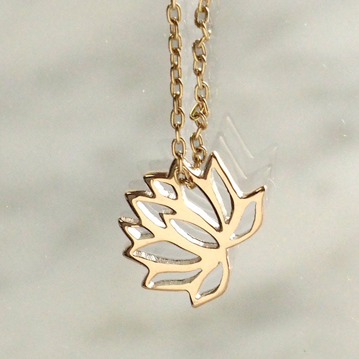 S lotus necklace 10k yellow gold [S-Th-10y]