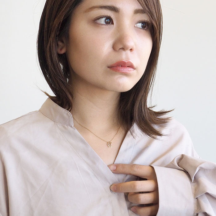 S lotus necklace 10k yellow gold [S-Th-10y]